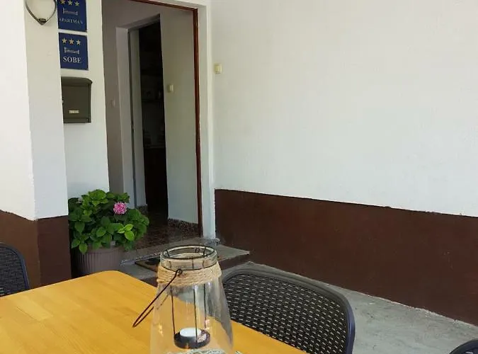 Jet 3*