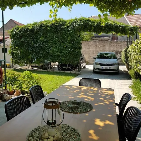 Jet Guest house